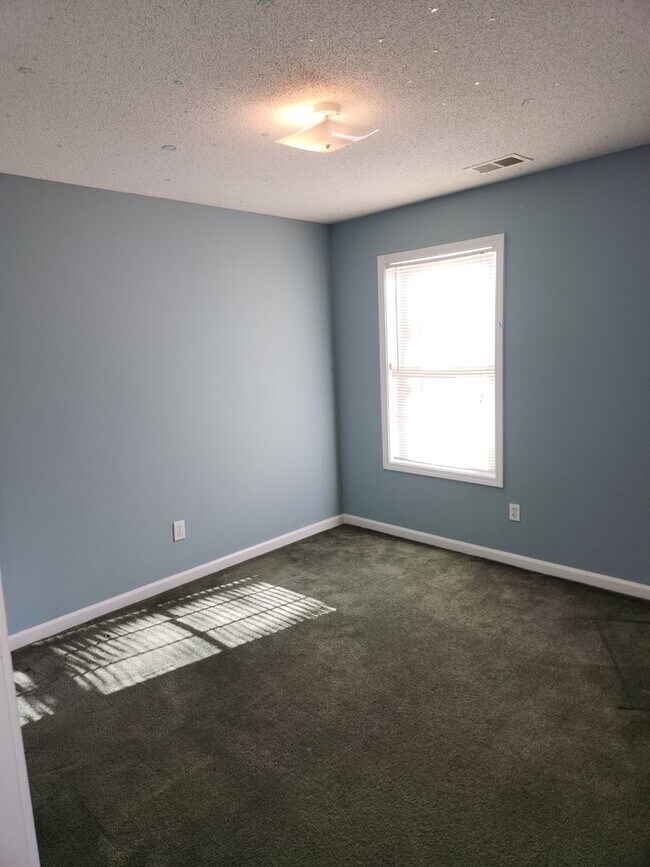 Building Photo - Charming West Georgia Rental