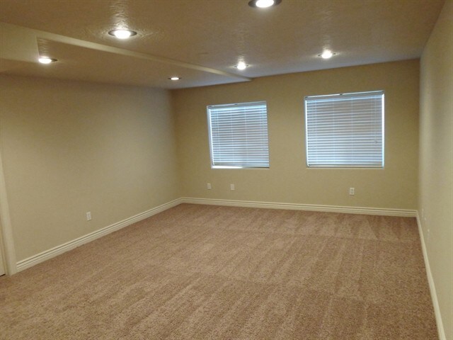 Building Photo - 5155 W Devonna Rd