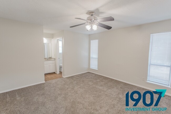 Building Photo - 400 Trinidad Dr
