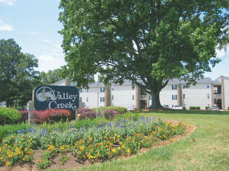 Valley Creek 9085 Fairforest Rd Spartanburg SC 29301 Apartment Finder