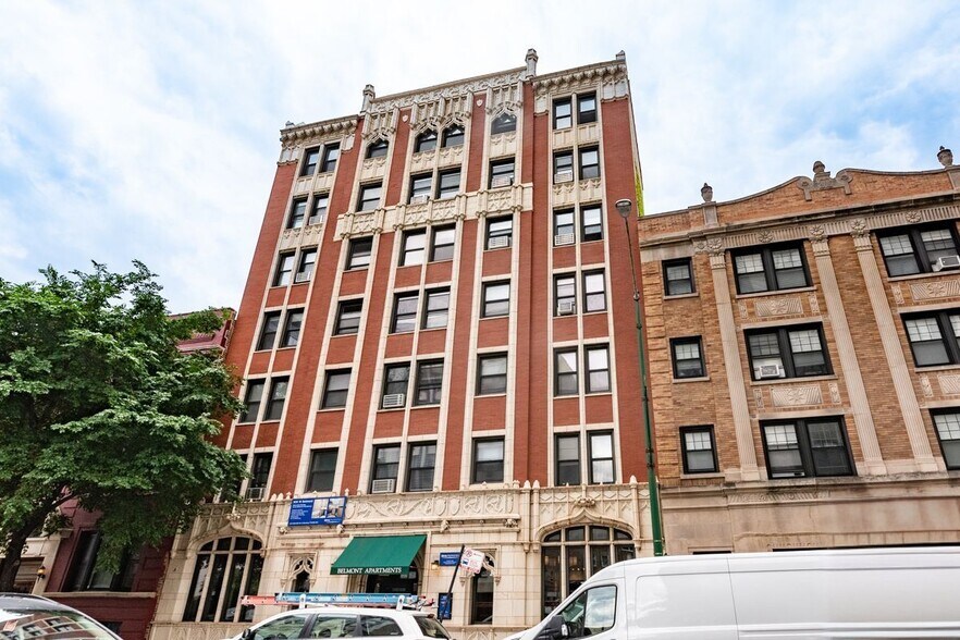 Building Photo - 505 W Belmont Ave