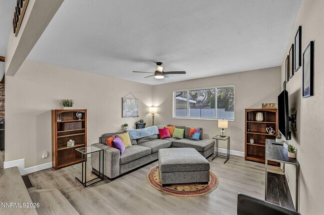 Building Photo - 1490 Foster Dr