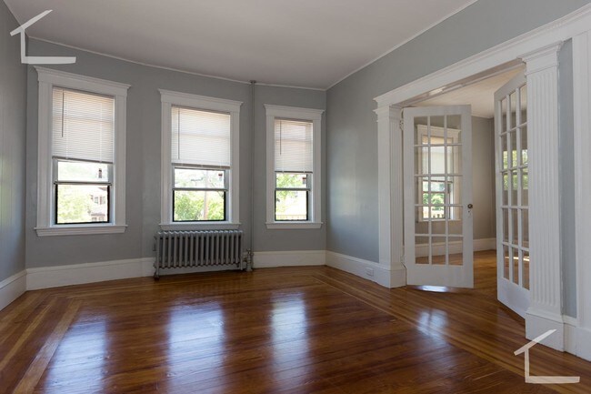 Building Photo - 116 Pearson Ave