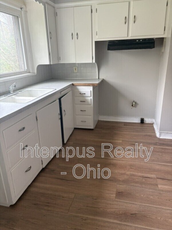 Building Photo - 2525 Ohio Ave