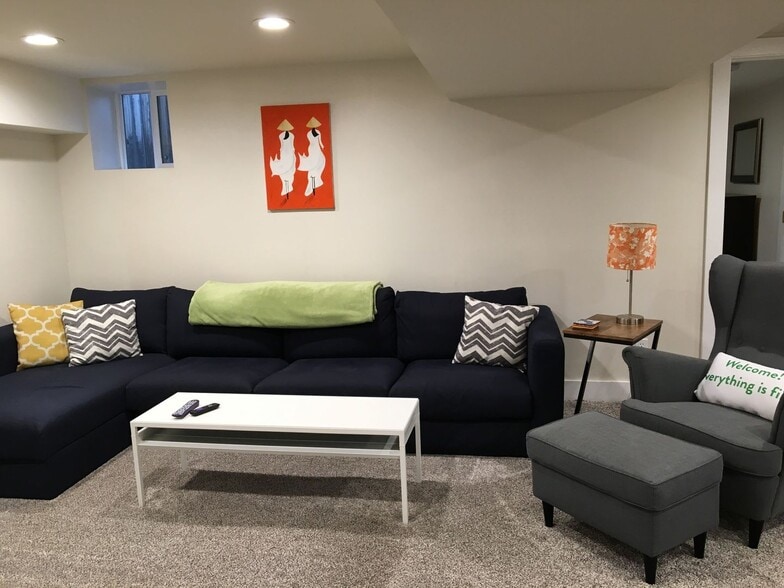 Building Photo - 1554 Osceola St