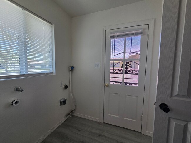 Building Photo - 1415 Boyden Ave