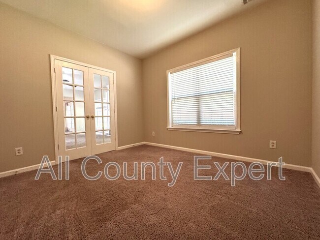Building Photo - 1794 Taylor Oaks Dr
