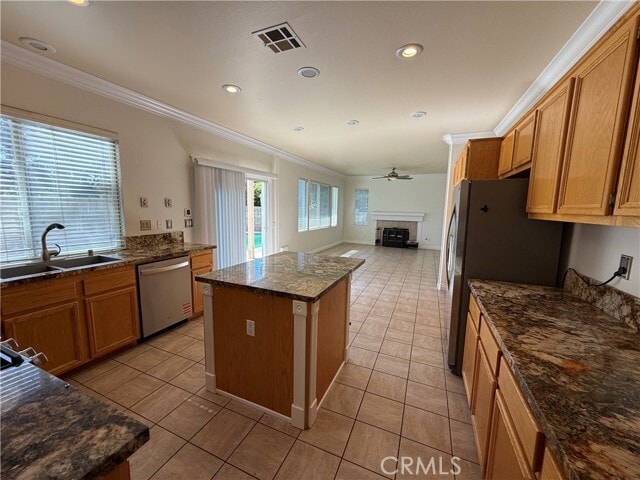 Building Photo - 3299 Rexford Way