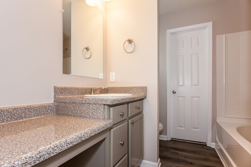 Building Photo - 7228 Cypress Ridge Dr