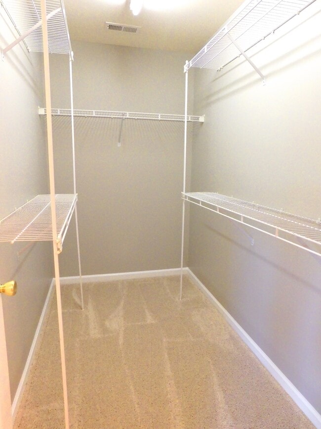 Building Photo - Ballantyne Village Townhome for Immediate ...