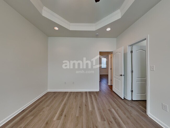 Building Photo - 192 Meadow Loop Dr