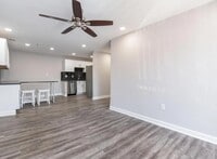 Building Photo - 209 Simpson Ave