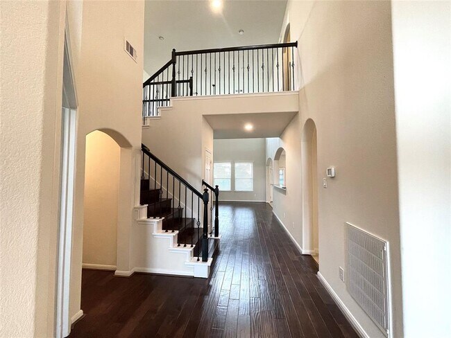 Building Photo - 5366 Blue Mountain Ln