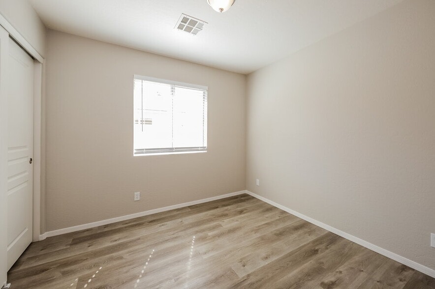 Building Photo - 8810 Decatur Rd