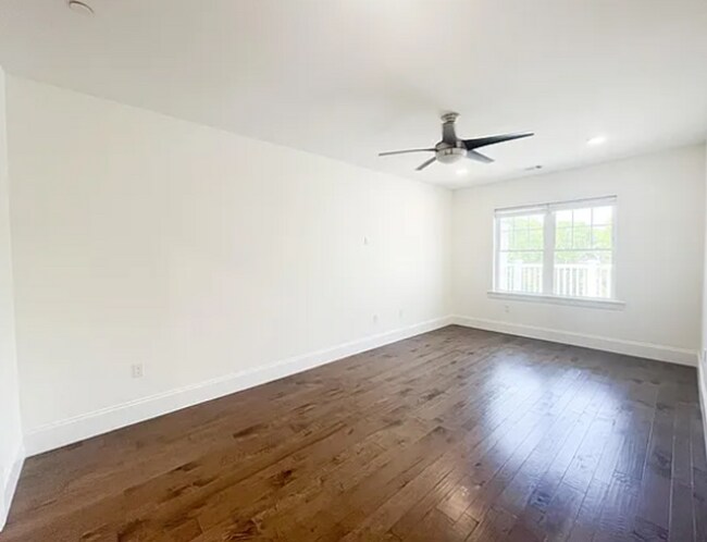 Building Photo - Water Pointe