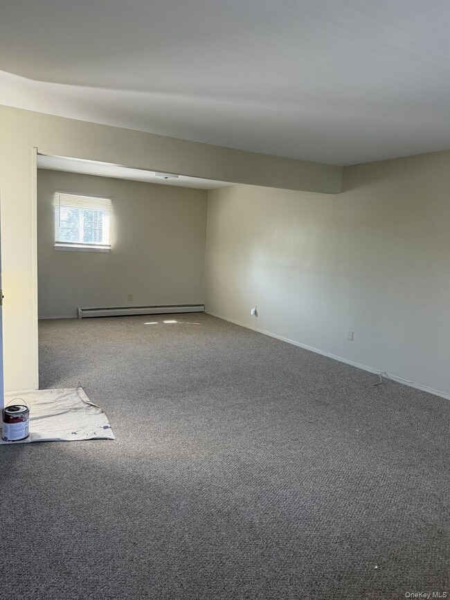 Building Photo - 685 3rd St