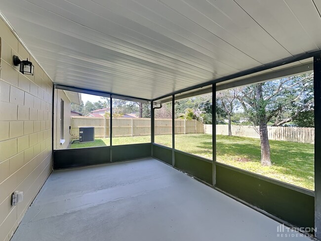 Building Photo - 1507 Crossridge Dr