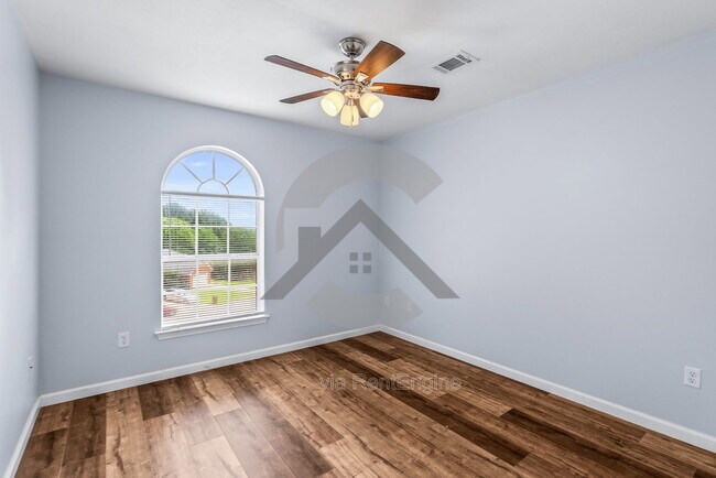 Building Photo - 2595 Jayme Cir
