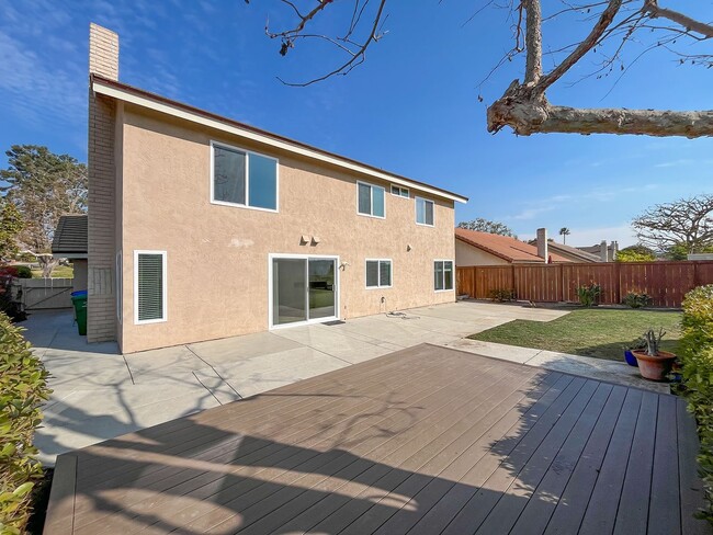 Building Photo - Fantastic 4 Bedroom home in La Costa!