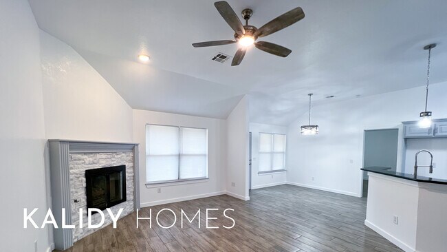 Building Photo - 5921 SE 88th St