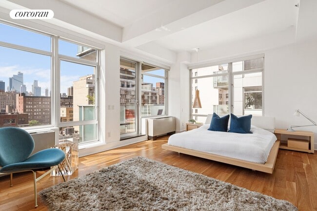 Building Photo - 426 W 58th St
