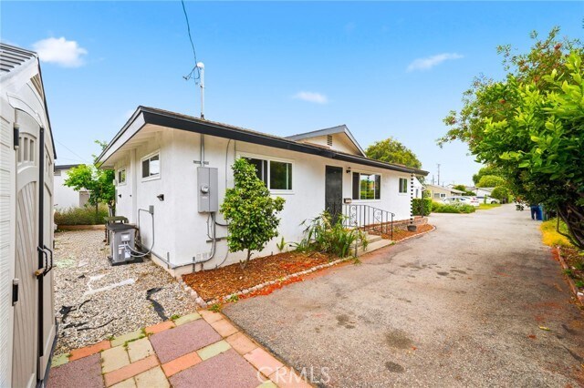 Building Photo - 5554 Pal Mal Ave