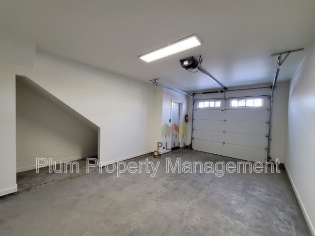 Building Photo - 2023 S Higgins Ave