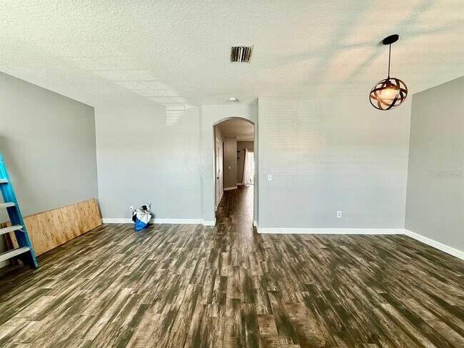 Building Photo - 3421 Santa Rita Ln