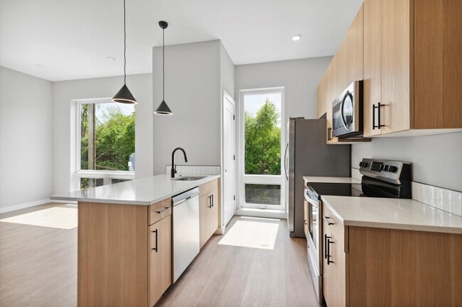 Building Photo - 308 W Chelten Ave