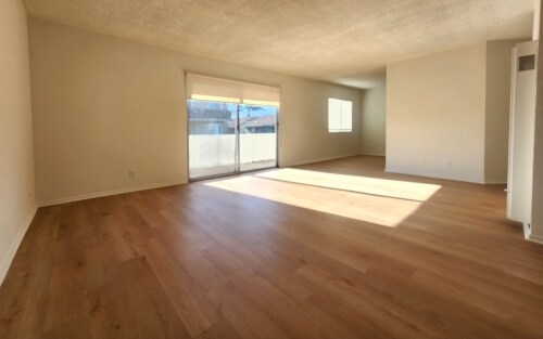 Interior Photo - 10138 Palms Blvd