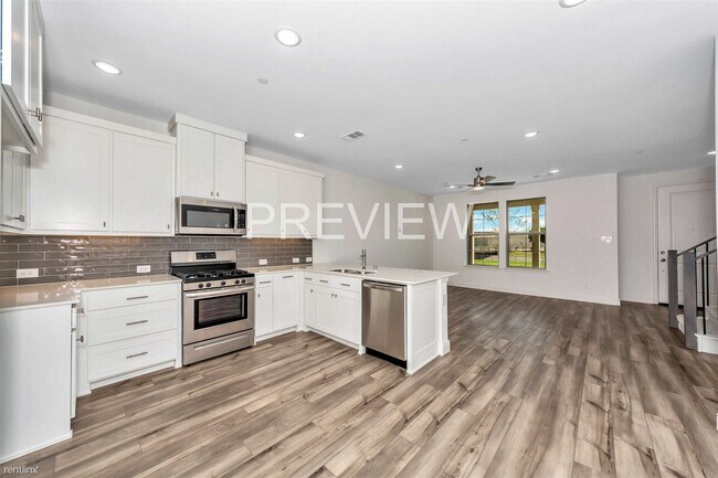 Building Photo - 3 br, 2.5 bath Townhome - 4413 Union Street