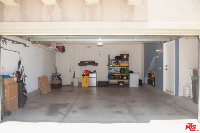 Building Photo - 9135 S Cullen Wy