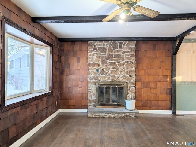 Building Photo - 139 Little Deer Rd