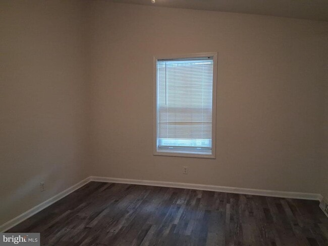Building Photo - 7300 Willow Glen Way