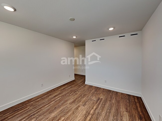 Building Photo - 9133 S Conquistador Street