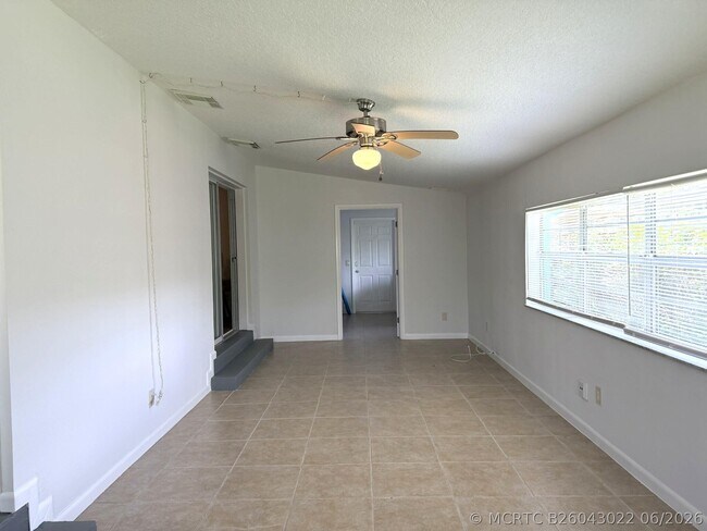 Building Photo - 1115 Hernando St