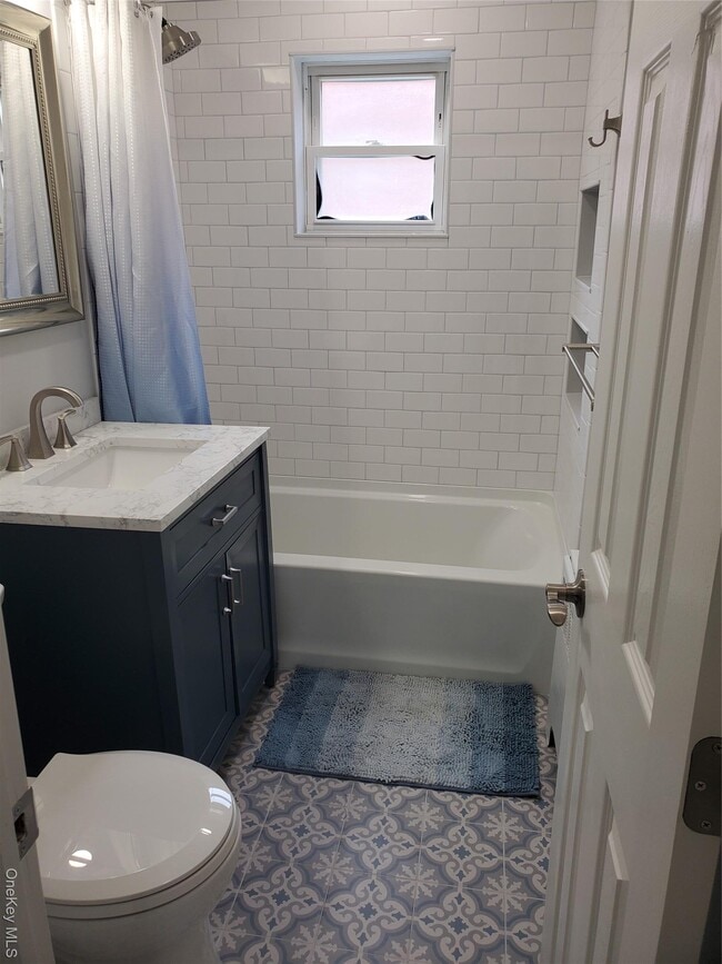 Building Photo - 1879 Crompond Rd