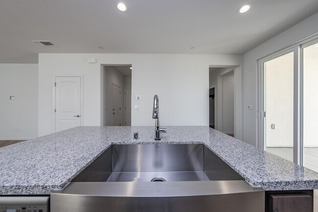 Building Photo - 2563 Chianti Wy