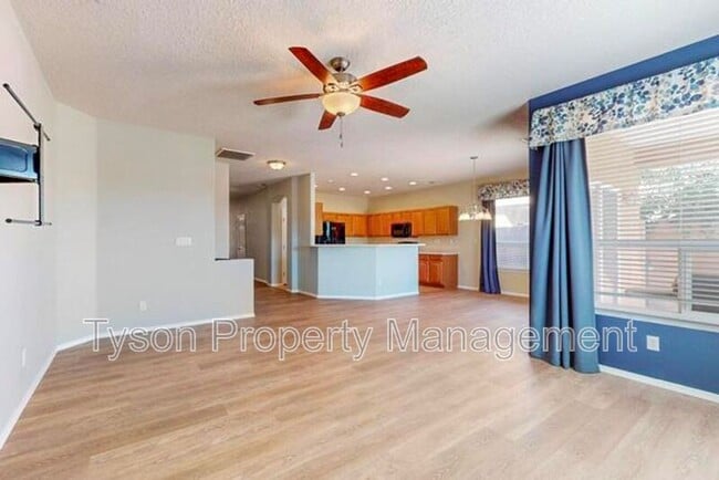 Building Photo - 10432 Savoy Dr NW