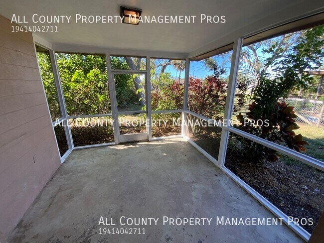 Building Photo - 5820 Murdock Ave