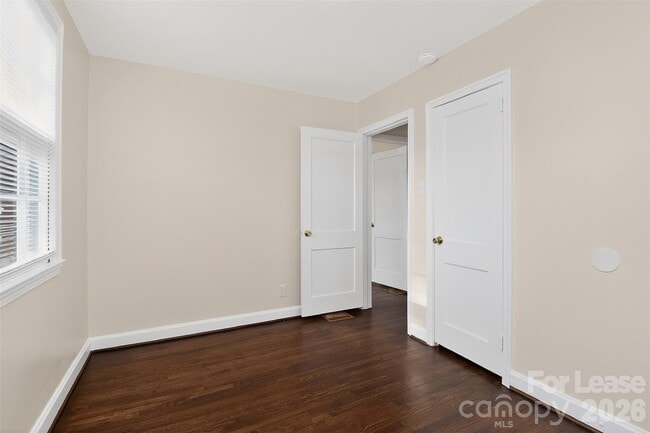 Building Photo - 1415 Herrin Ave