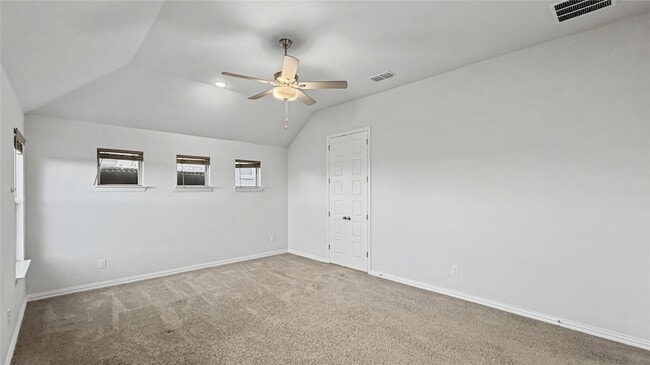 Building Photo - 16617 Hidden Cove Dr