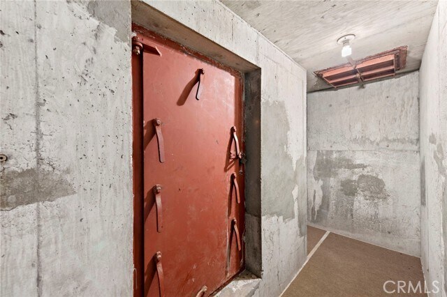 Building Photo - 31877 Circle Dr