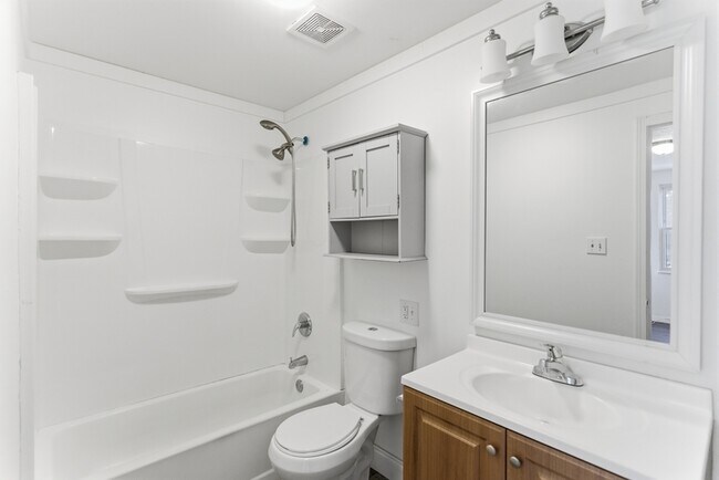 Building Photo - 306 E Burwell Ave