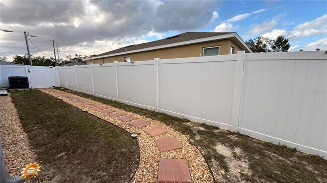 Building Photo - 358 Hibiscus Dr