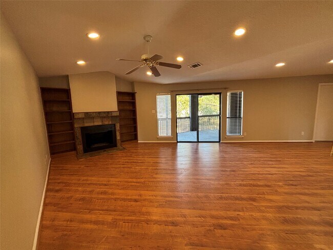 Building Photo - 12755 Mill Ridge Dr