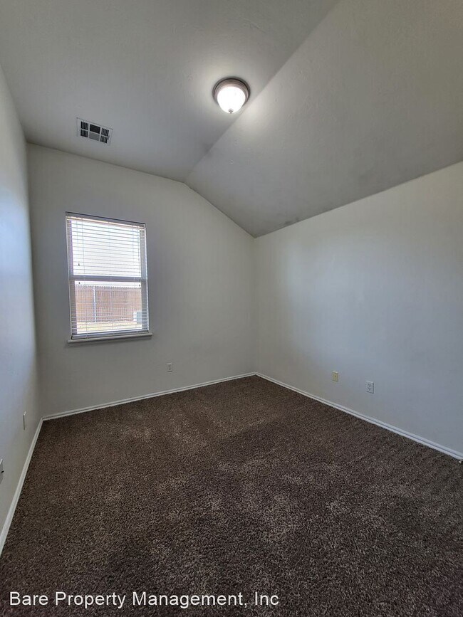 Building Photo - 4 br, 2 bath House - 524 Lone Oak Drive
