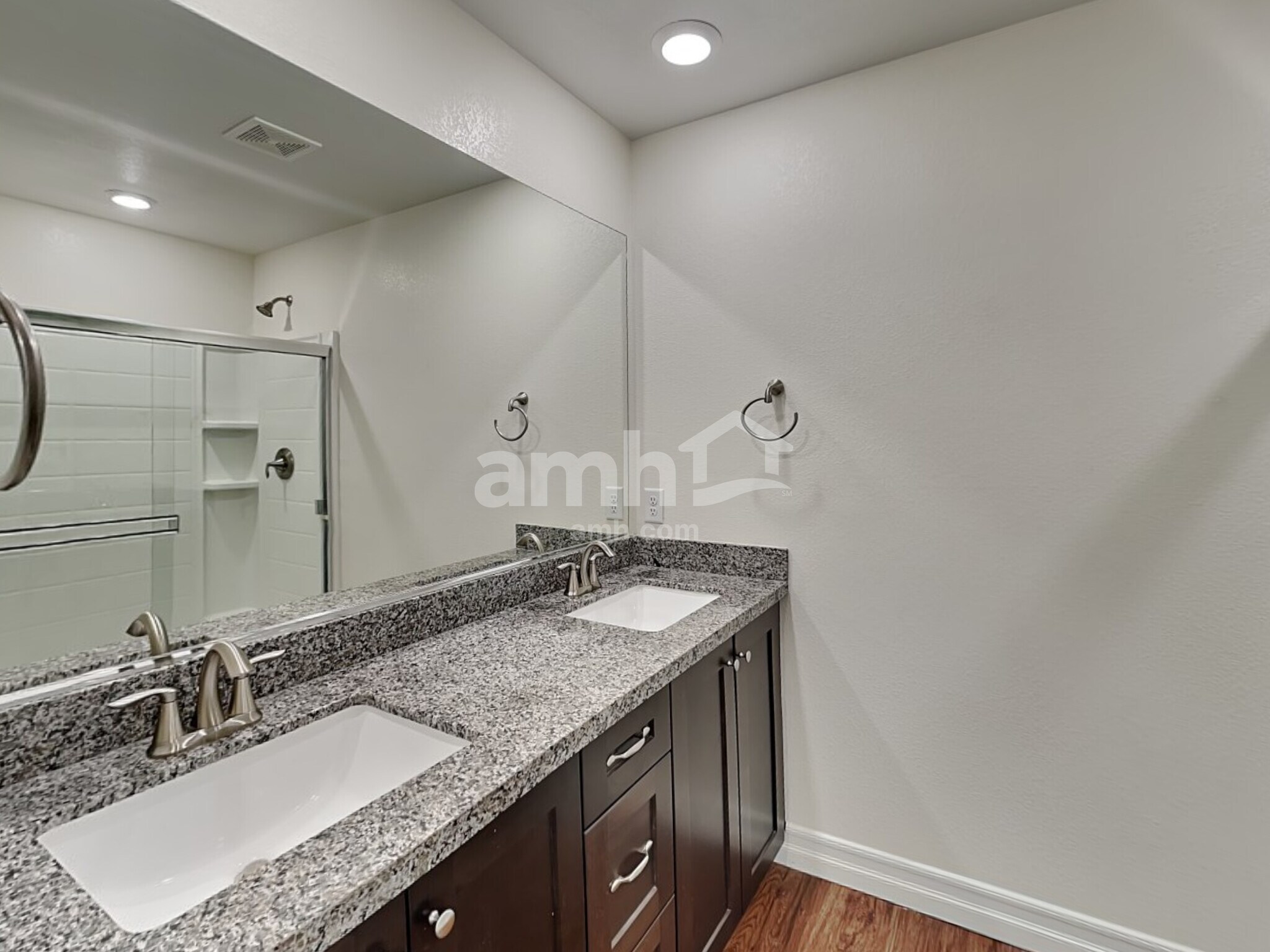 Building Photo - 5855 Petronius St