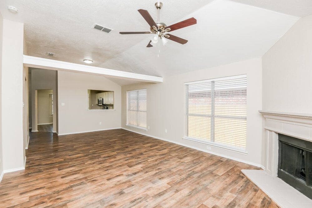 Building Photo - 10217 Cypress Hills Dr