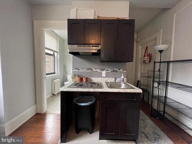 Building Photo - 1324 Locust St